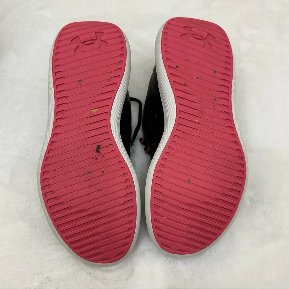 Kids Under Armour GGS Charged Black/Pink Running Shoes - Picture 11 of 13
